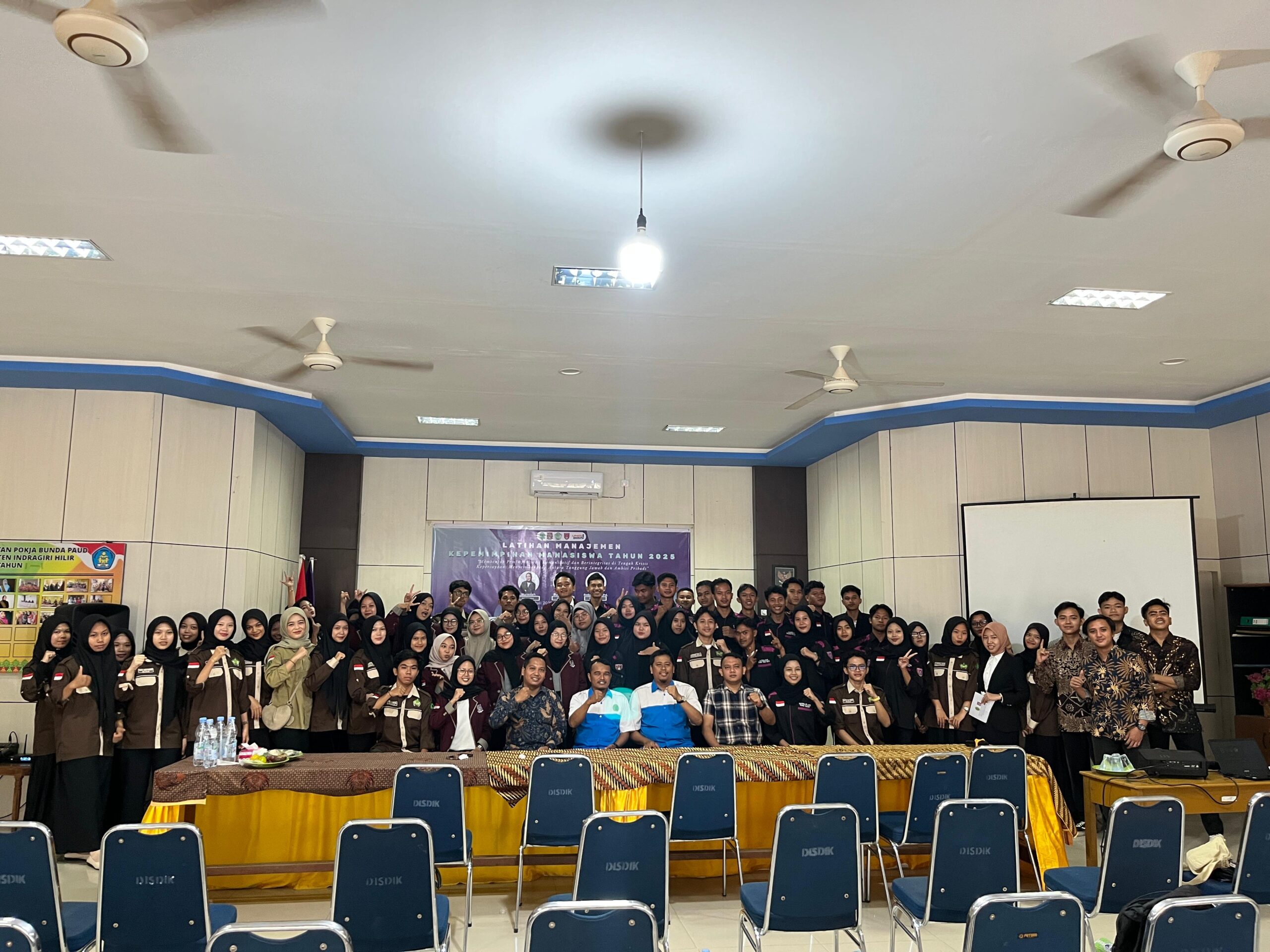 Seminar Kepemimpinan Mahasiswa 2025